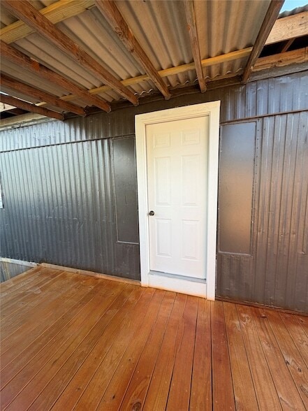 Photo - 403 Avenue E
