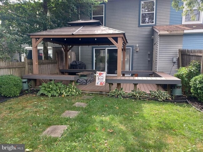 Photo - 403 Roberts Ln