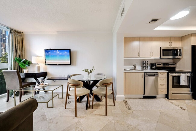 Building Photo - 2951 S Bayshore Dr Unit SI ID1241889P