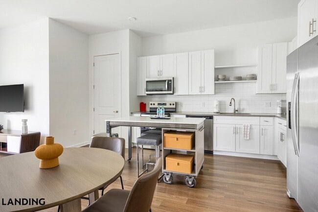 Photo - 515 Corso Ln Unit 818