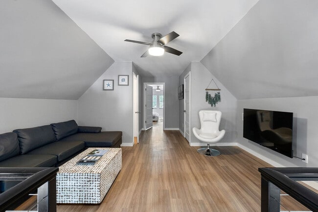 Photo - 52 Florida Ave Unit ID1281963P