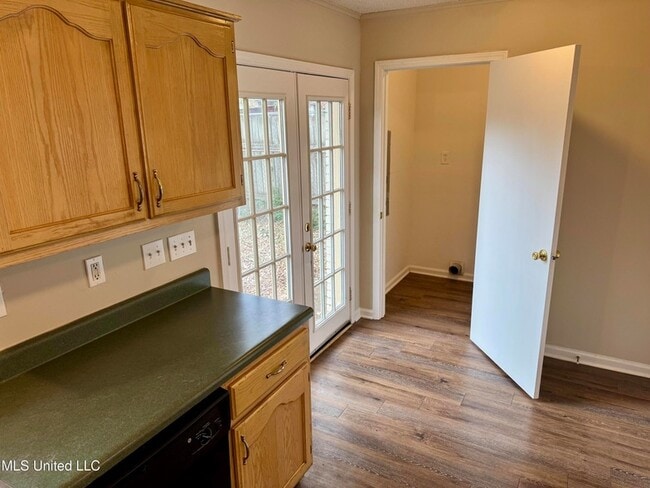 Photo - 8241 Ashbrook Dr