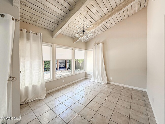Photo - 1064 Barrow Ct