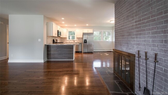 Photo - 16 Elmwood Dr