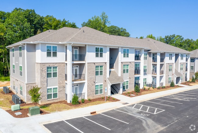 Building Photo - The Atlantic Mountain Island