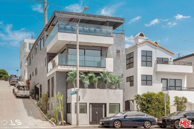 Building Photo - 4108 Highland Ave