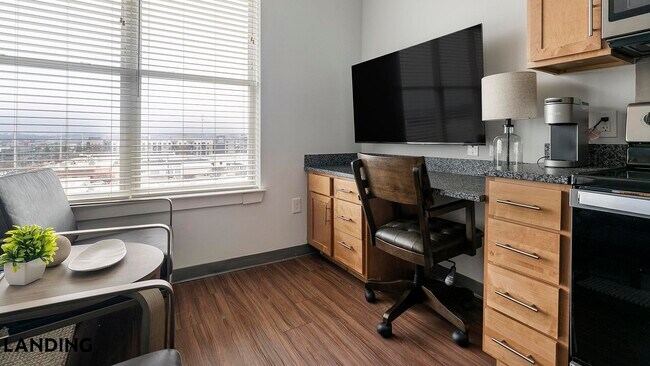 Photo - 302 13th St S Unit 611