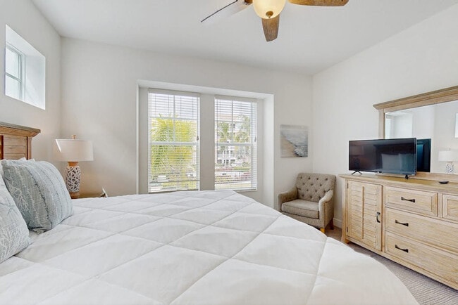 Photo - 383 Aruba Cir Unit SI ID1591536P