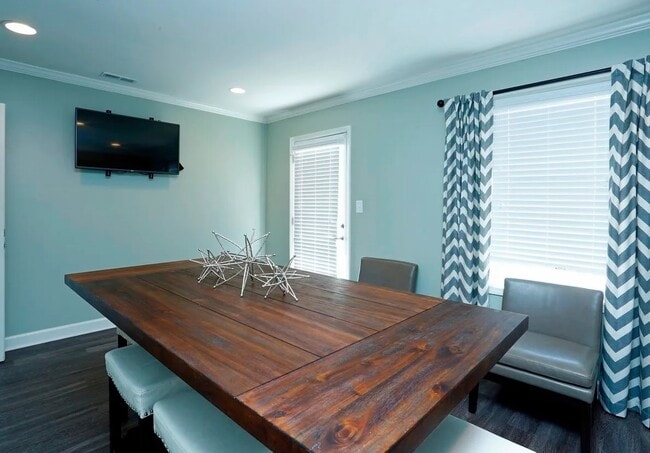 Photo - North Oaks Landing