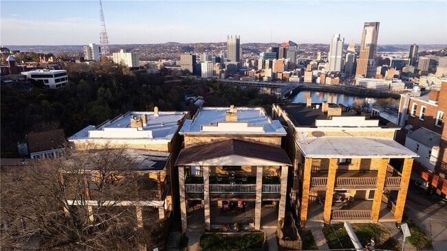 Photo - 17 Bailey Ave