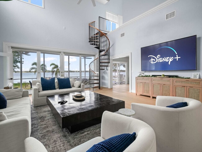 Building Photo - 4211 Lakeview Dr Unit ID1282674P