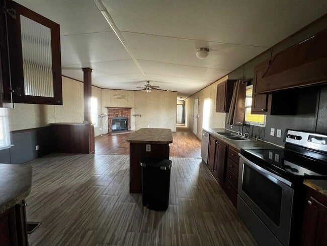 Photo - 18352 Wilber Rd