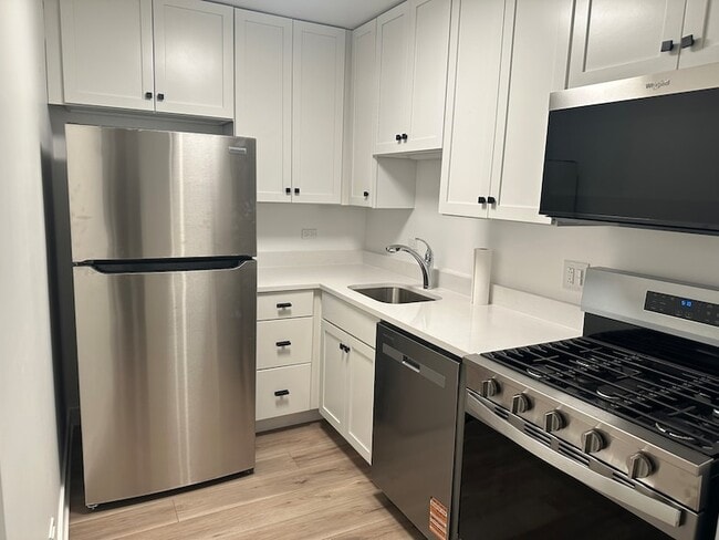 Photo - 8232 Niles Center Rd Unit 202