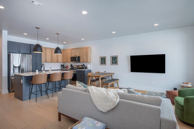 Photo - 103 Haverly St Unit ID1071978P