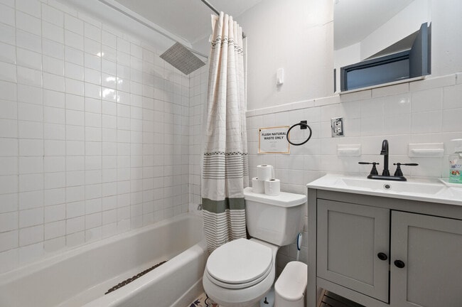 Photo - 301 W 31st St Unit SI ID1323979P