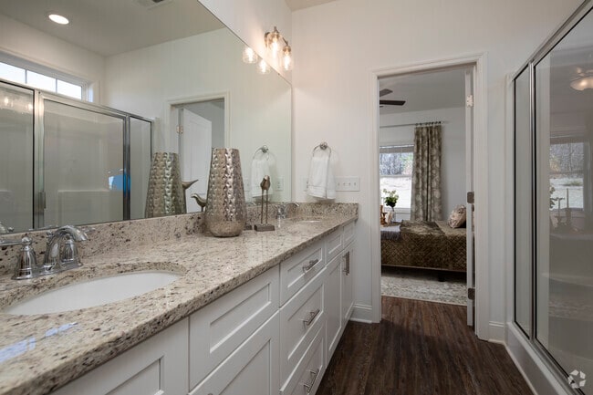 3BR, 2BA - 1,420SF - Twin Oaks Townhomes