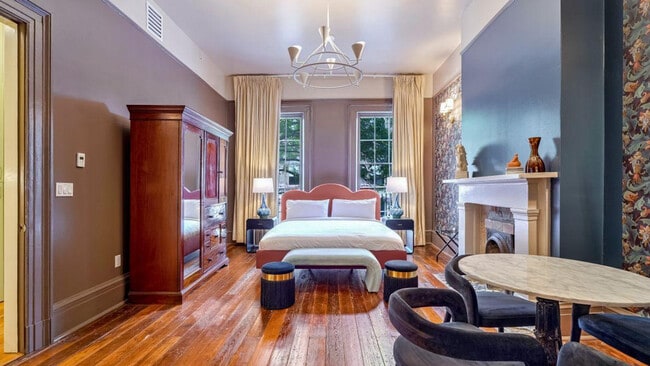 Building Photo - 604 Baronne St Unit ID1267107P