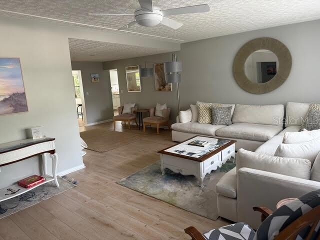 Photo - 2186 Sunnyside Pl