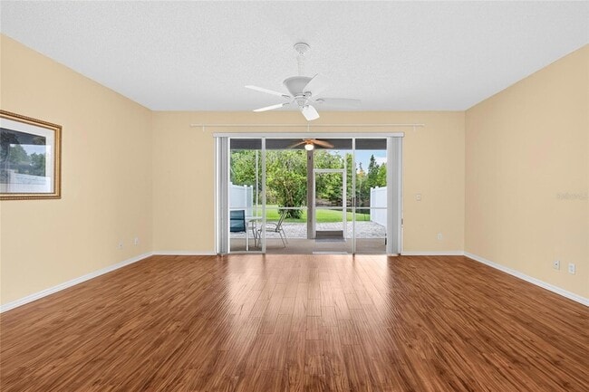 Photo - 245 Hemingway Dr