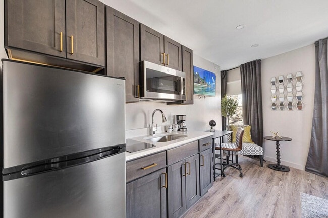 Building Photo - 98 Cottage St Unit ID1056800P