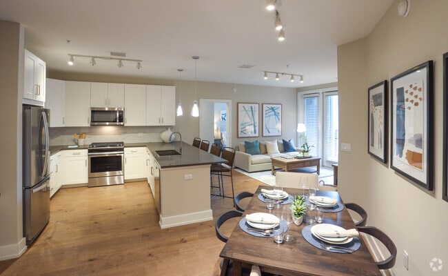 2BR, 2BA, 1314 SF - AVE Blue Bell