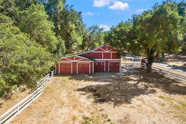 Photo - 35455 El Niguel Rd