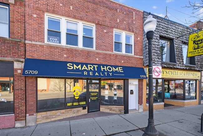 Building Photo - 5709 W Irving Park Rd Unit 2
