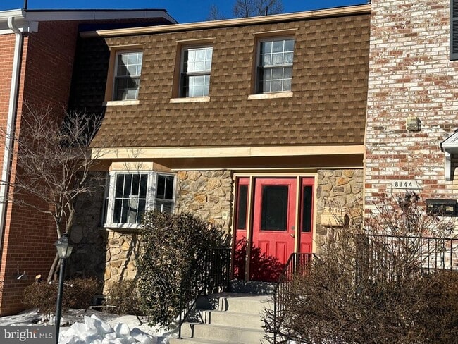 Building Photo - 8146 Larkin Ln