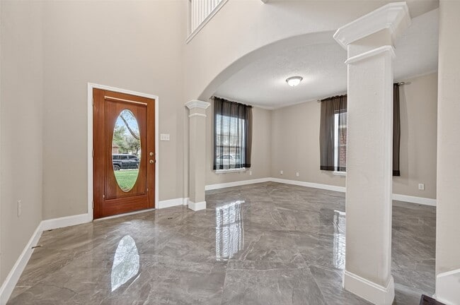 Photo - 2610 Argos Dr