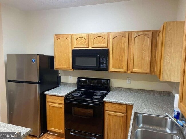 Photo - 2858 Parkway Close