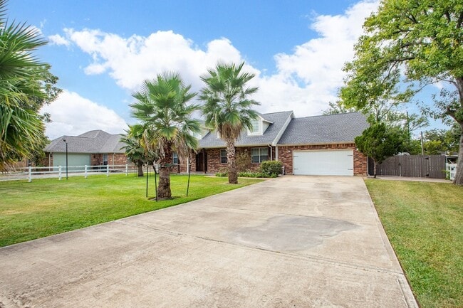 Building Photo - 3406 Maryland St