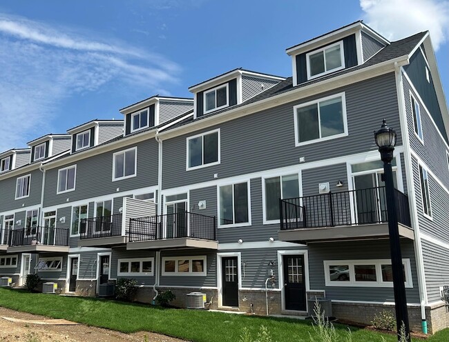 Photo - 2774 Bristol Rdg Dr Unit 36