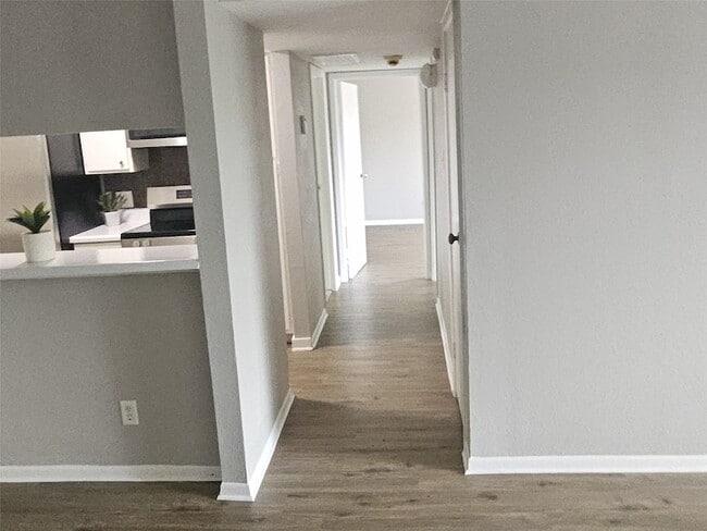 Photo - 3025 Walnut Bend Ln Unit 35