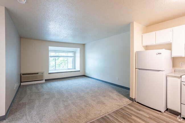 Studio 424SF - Civic Center Court Apartments