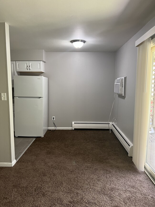 Photo - Winthrop Court Apartments