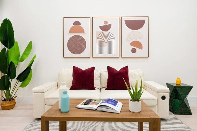 Photo - 317 E 78th St Unit FL1-ID1022045P