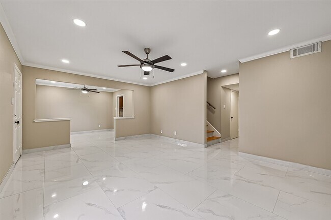 Photo - 6649 De Moss Dr Unit 649