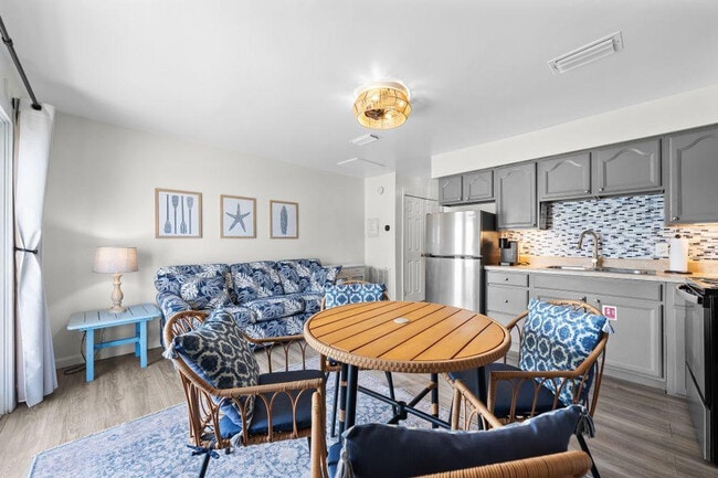 Photo - 1118 W Beach Blvd Unit ID1266323P