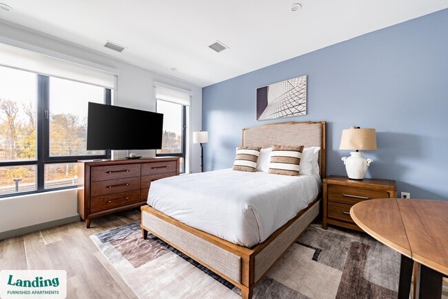 Building Photo - 39 Railroad Ave Unit 436.1412392