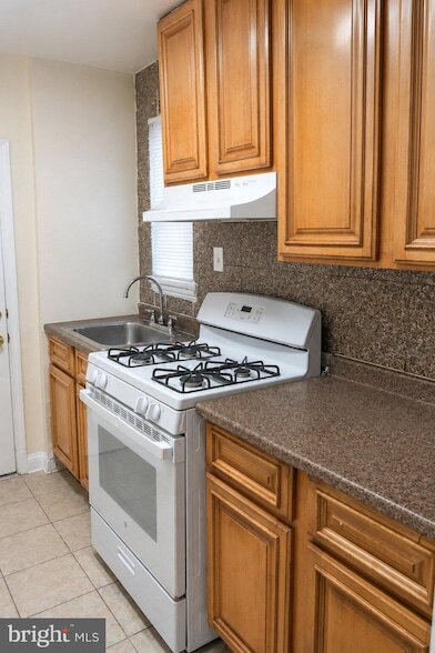 Photo - 59 Galveston Pl SW Unit 1