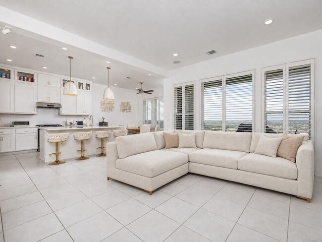 Photo - 20 Maybury Way
