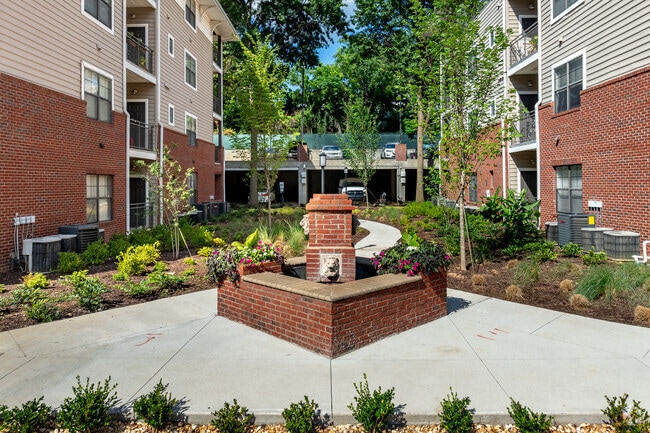 Photo - Monroe Place Apartments