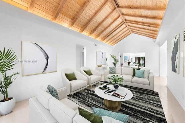 Photo - 120 NE 49th St