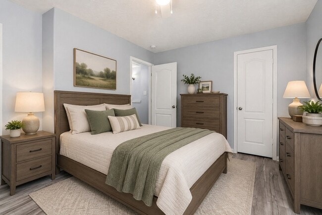 Photo - 207 N Poplar St