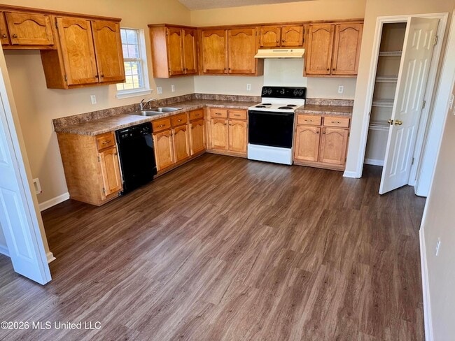 Photo - 1664 Madison Cove E