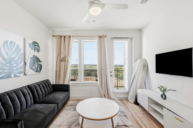 Photo - 15201 Pleasant Rdg Wy Unit SI ID1628117P