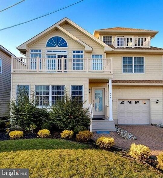 Building Photo - 205 W Brigantine Ave