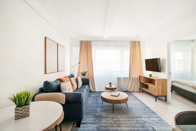 Building Photo - 809 9th Ave Unit ID1021903P