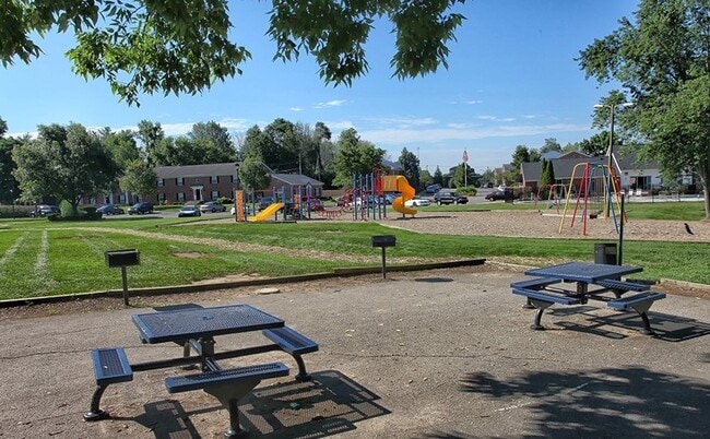 Photo - Williamsburg North