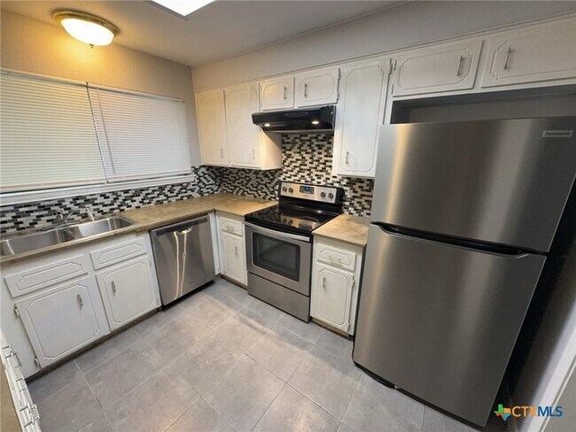 Photo - 1704 Big Bend Dr